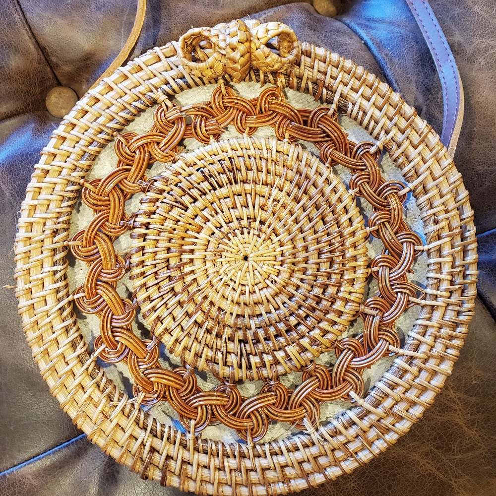Wicker Circle Bag with strap